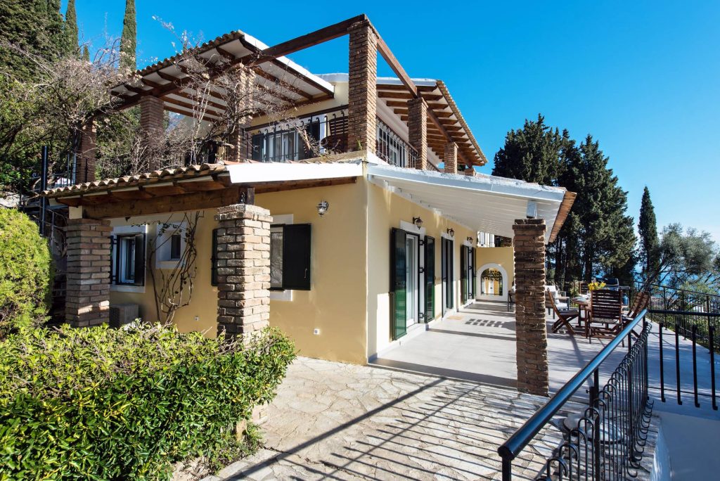 Lucky villas corfu exterior downstairs 01