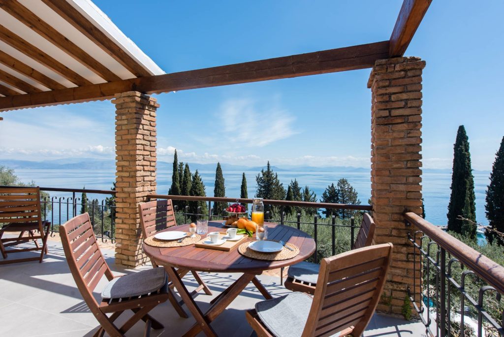 Lucky villas corfu exterior upstairs 01