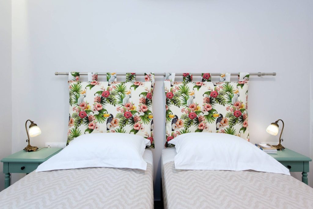Lucky villas corfu twin bed 04