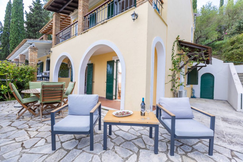 lucky villas guest house external 01